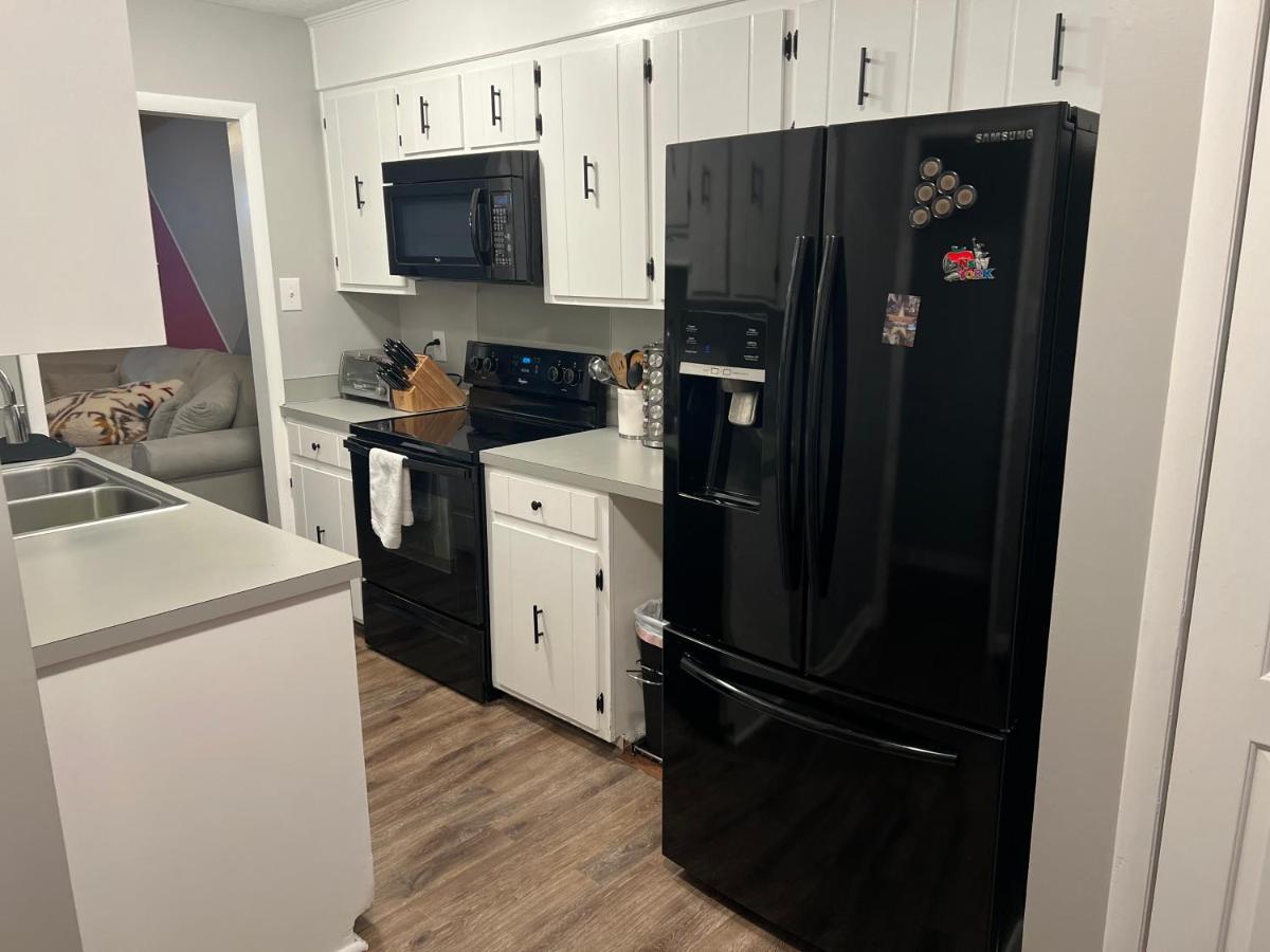 Large Bedroom With 2 Queen Bed - Not Entire Place Homestay Charlotte